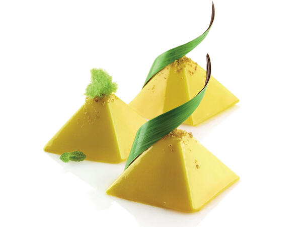 SQ010 Pyramids 65 x 65 x H35mm - 61ml x 35 