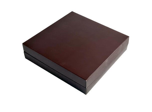 Konfekteske mørk brun - 5x5 biter Maks 25 x 25 x H28mm biter - UTGÅR 